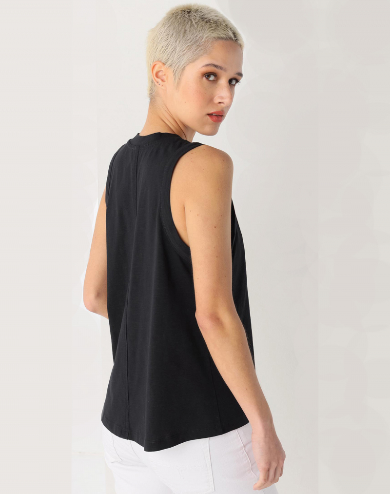 Samarreta de dona sense mànigues i coll en punxa Lois, model 42218/599, negra - 3 - La Casa Dels Pantalons