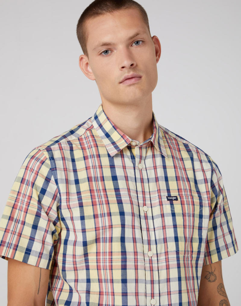 Camisa de hombre de manga corta Wrangler, modelo W5K03OY36 112331113, de cuadros beige - 2 - La Casa Dels Pantalons