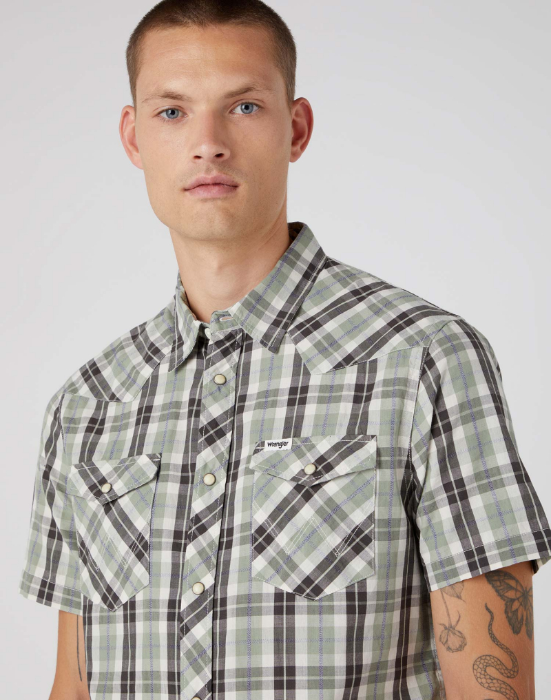 Camisa d'home de màniga curta Wrangler, model W5H8T4100 112330796, de quadres caqui - 3 - La Casa Dels Pantalons