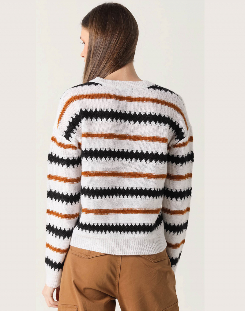 Jersei de dona de coll en punxa Lois, model 45284/505, blanc amb ratlles - 3 - La Casa Dels Pantalons