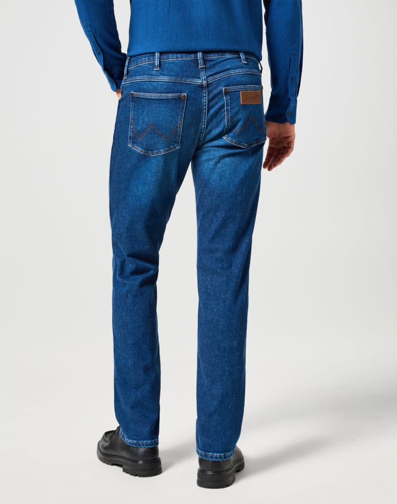 Pantalons texans brushed d'home Wrangler Greensboro slim, model 112358221, blau mig - 2 - La Casa Dels Pantalons