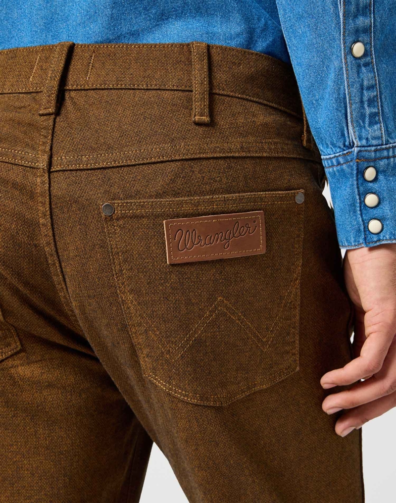 Pantalons texans de gavardina d'hivern d'home Wrangler Greensboro slim W112358919 mostassa - 3 - La Casa Dels Pantalons