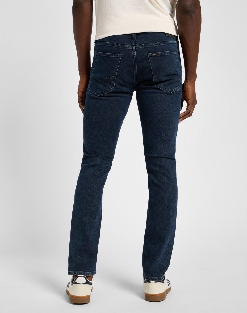 Pantalones vaqueros de hombre Lee Luke slim tapered, modelo 112355863, azul oscuro - 2 - La Casa Dels Pantalons