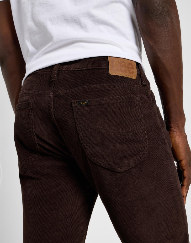 Pantalones vaqueros de hombre de pana Lee Rider slim, modelo 112355799, marrones - 2 - La Casa Dels Pantalons