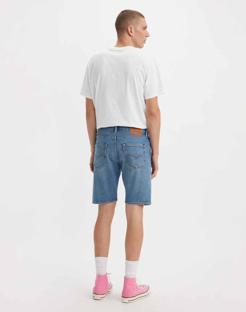 Bermudes d'home Levi's® 501® regular, model 36512-0235, rentats a la pedra - 2 - La Casa Dels Pantalons