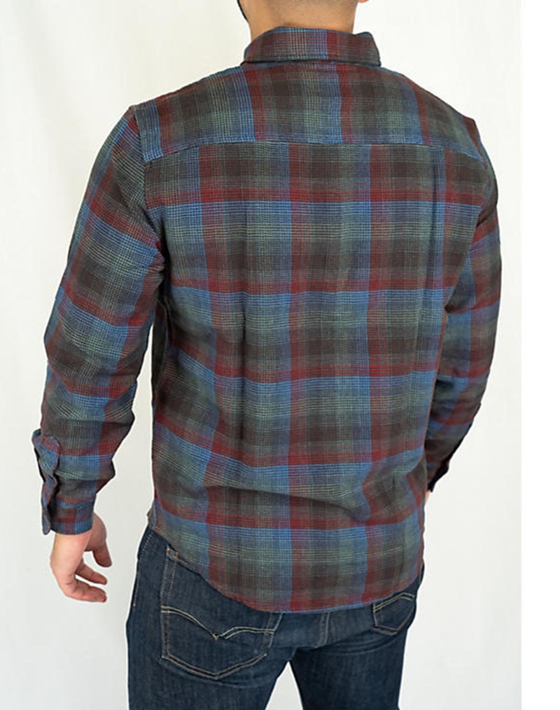 Camisa d'home de màniga llarga Levi's®, model A7210-0046, de quadres - 2 - La Casa Dels Pantalons
