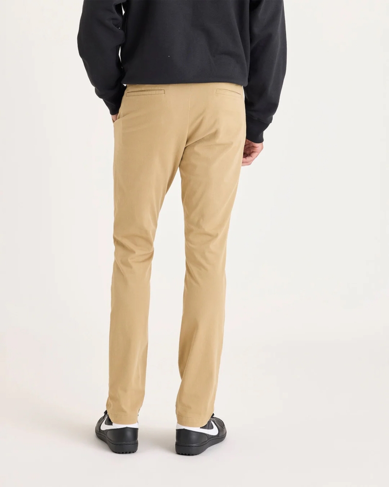 Pantalones de hombre Dockers Go Active Flex Chino Skinny, modelo 002XM-0000, beige - 3 - La Casa Dels Pantalons