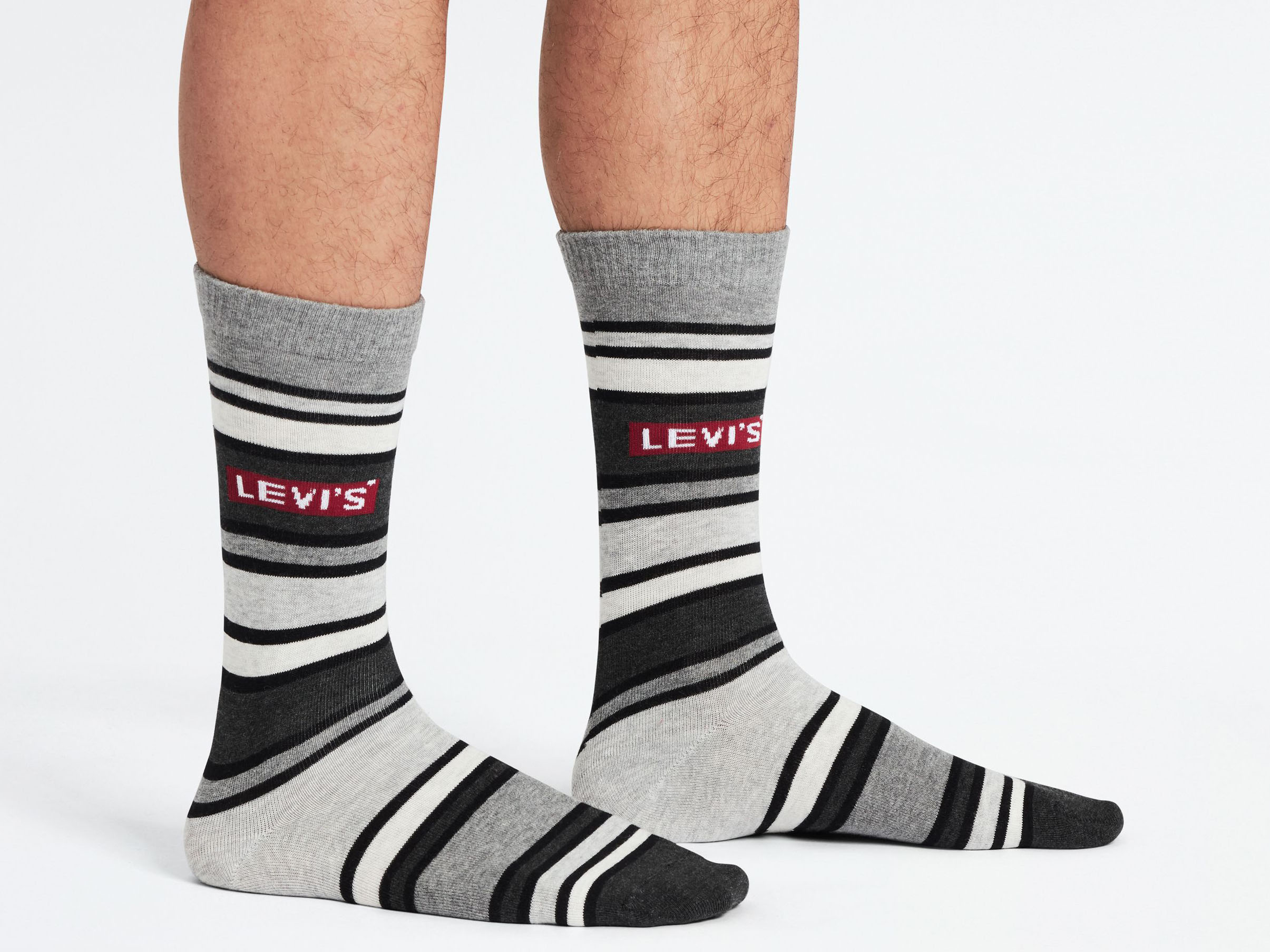 Levi's pack combinado (2) calcetines 993037001/200 color negro y gris rayas