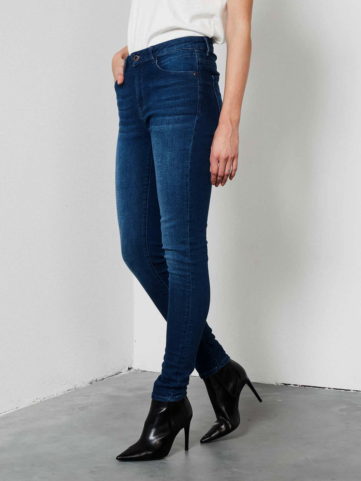 Petrol Marley slim (recto estrecho) DNM041/5802 color tejano oscuro