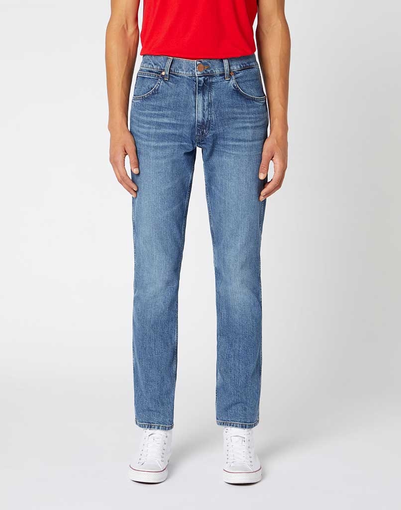 Wrangler Greensboro slim pantalons texans d'home W15QP111I texà blau mig