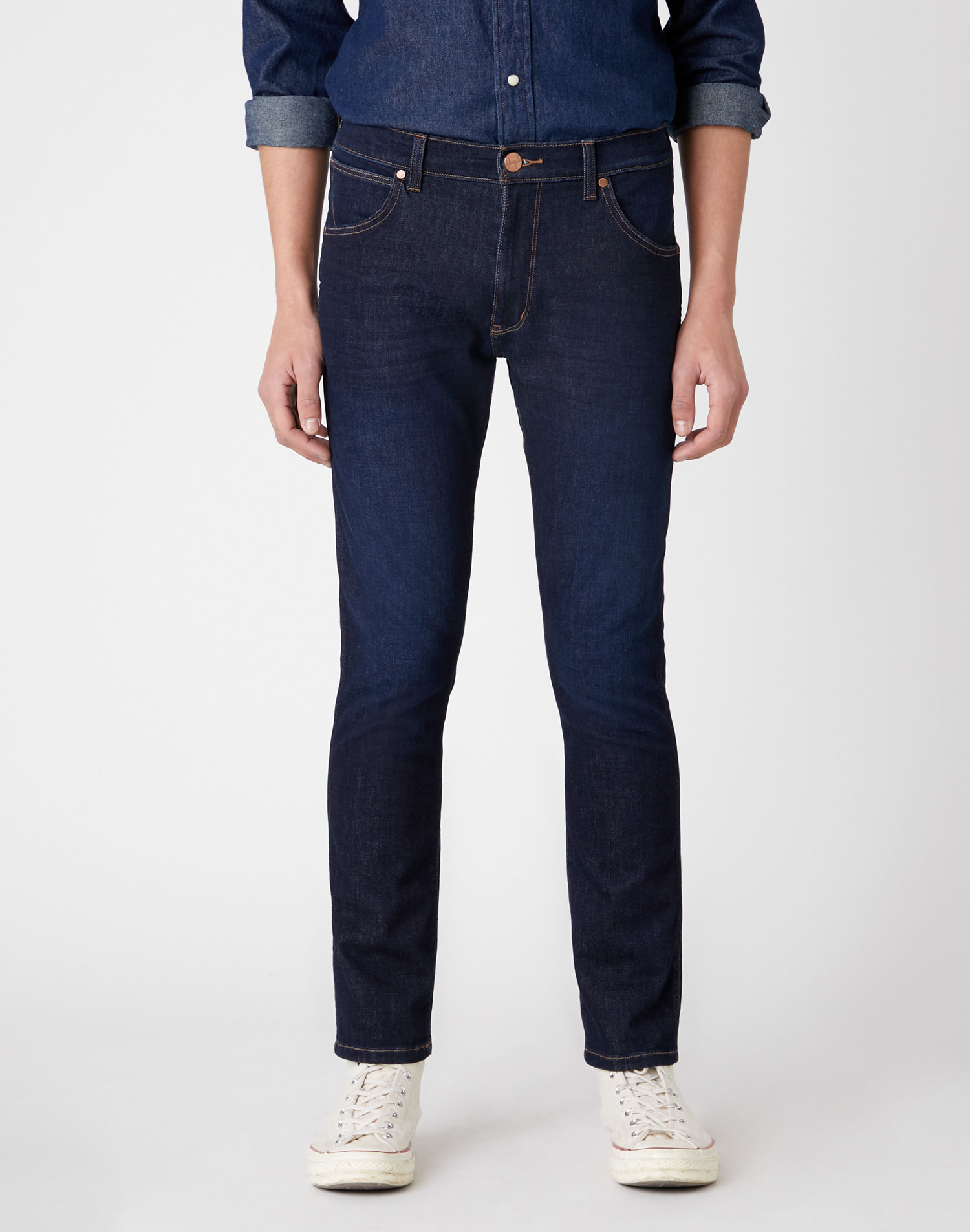 Foto 1 - Wrangler Larston slim tapered pantalones vaqueros de hombre W18SAO68P de tejano azul oscuro