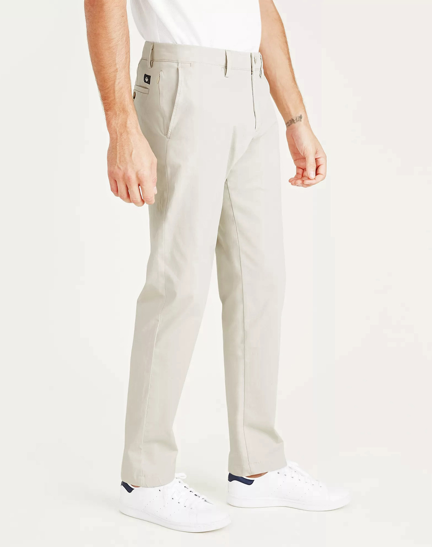 Dockers pantalons d'home smart 360 chino tapered 79645-0050 blanc trencat