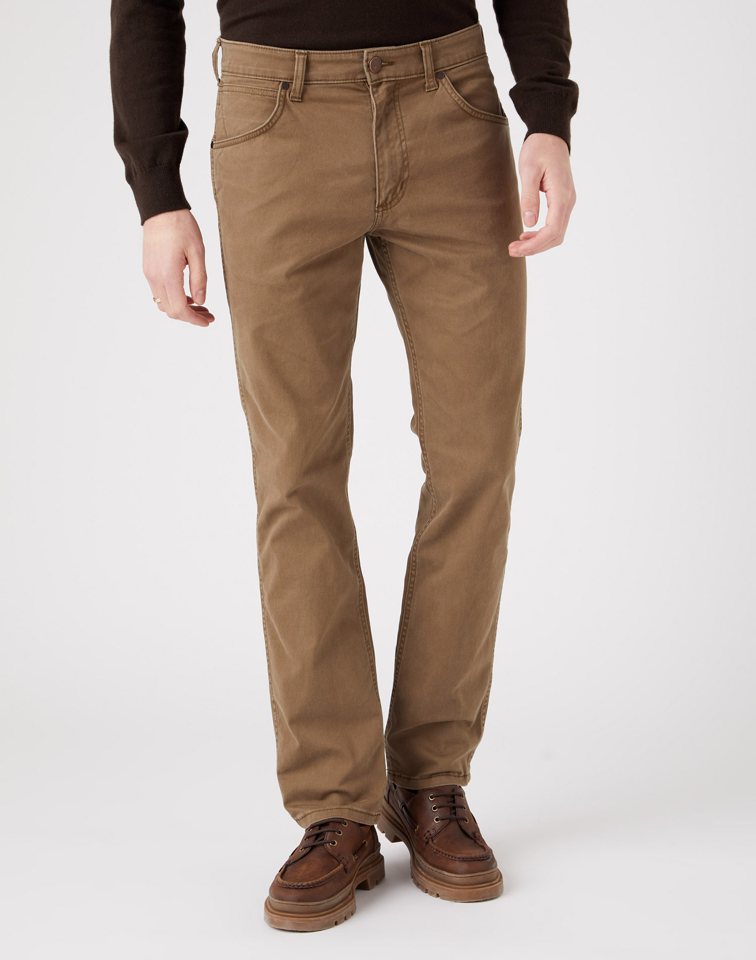 Wrangler Greensboro slim pantalons texans de gavardina d'hivern d'home W15Q71455 beix torrat