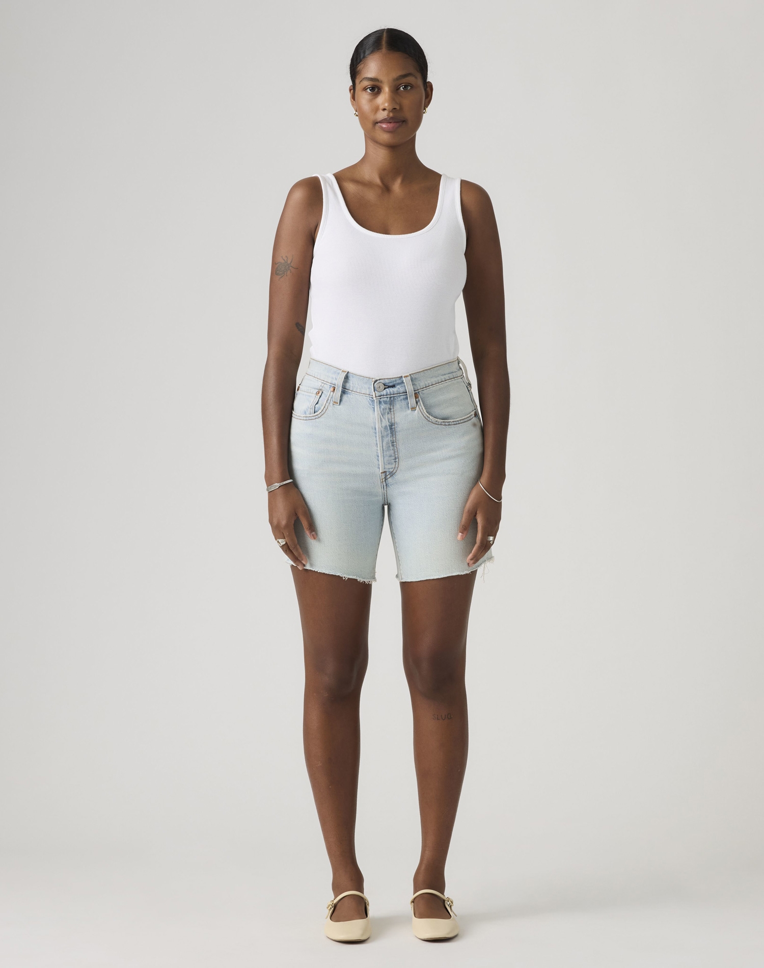 Levi's® 501® shorts de dona A9296-0008 rentats a la pedra clars